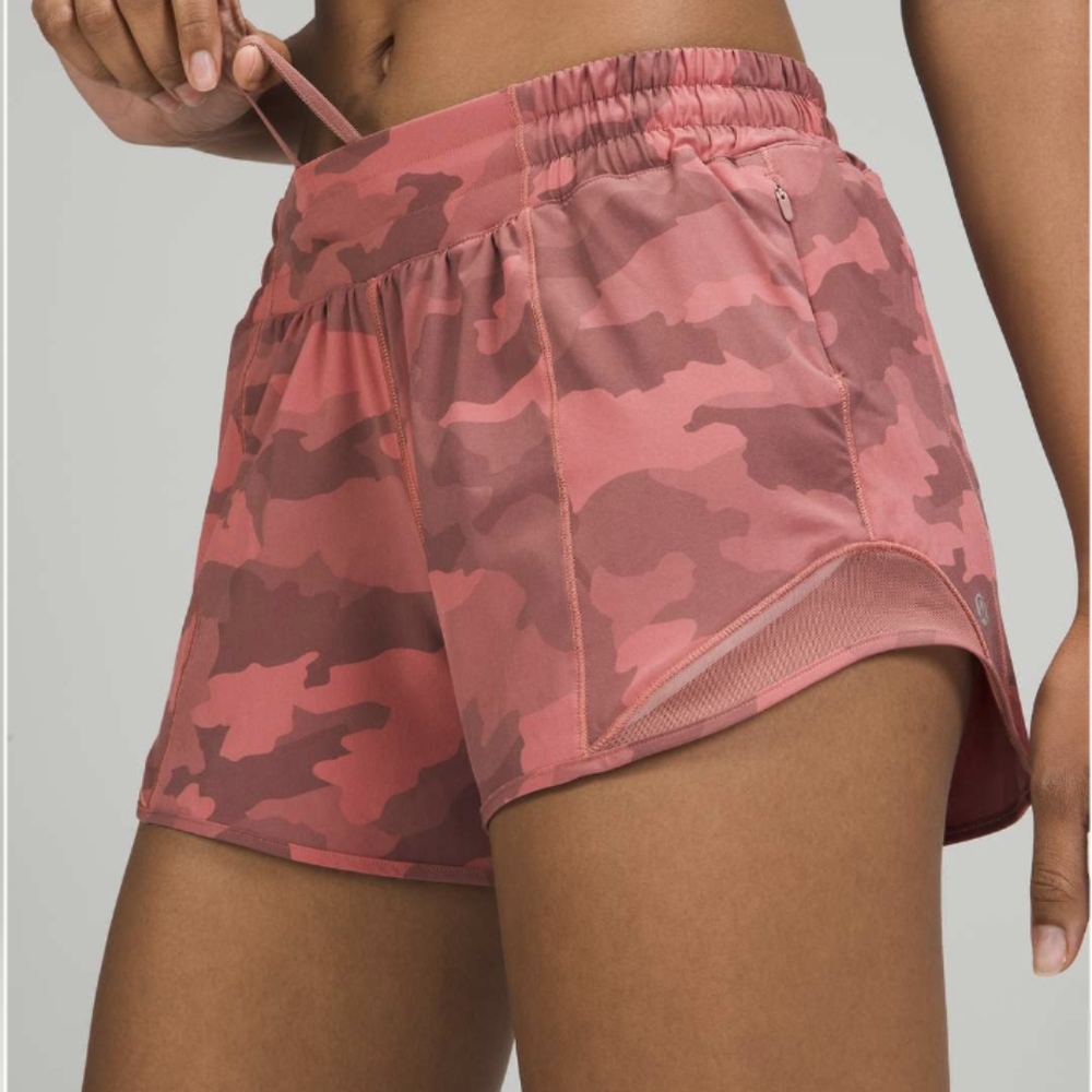 lululemon athletica Women’s Pink Camo Running Shorts